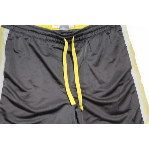 Nike Men Gray Yellow Shorts Active Vintage Size Large - Picture 4 of 9